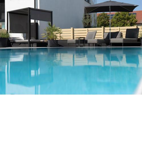 Kracher Hotel Doppelzimmer - für maximal 4 Personen inklusive Pool