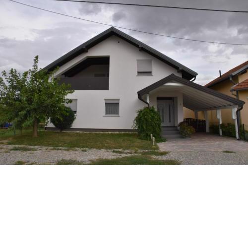 Kuća za odmor „Slavonska Lola“