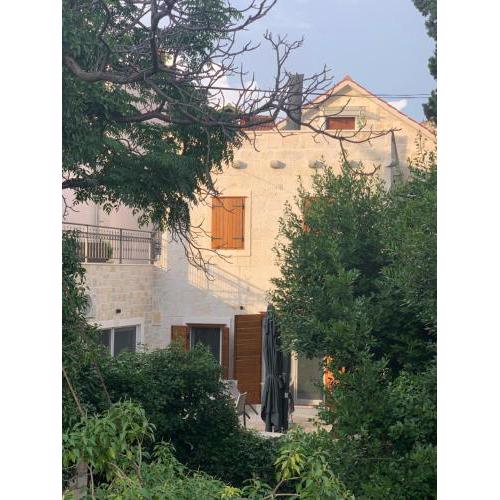 La BellaSu House in house