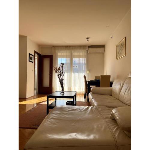 La Luna Apartment Split