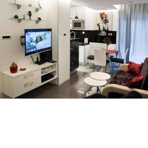 Lady Tania Apartment