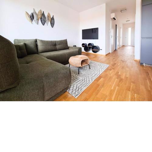 Lake View Suite