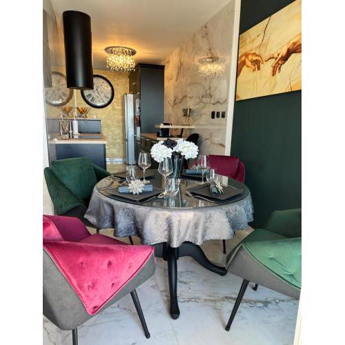 LaLaura Hidden Gem stunning Sea view 3ACs 7floor