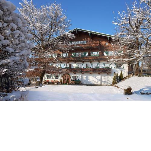 Landsitz Römerhof - Hotel Apartments