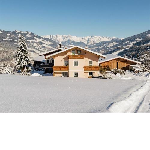 Large flat close to the ski area