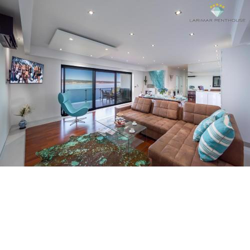 Larimar Penthouse