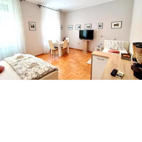 Lavender - City Room with free parking