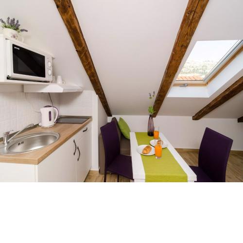 Lavender Garden Apartments - Comfort Studio Apartment with Side Sea View Second Floor - APT 5