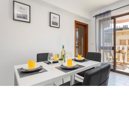 LAVERUDA Apartment with balcony and free parking
