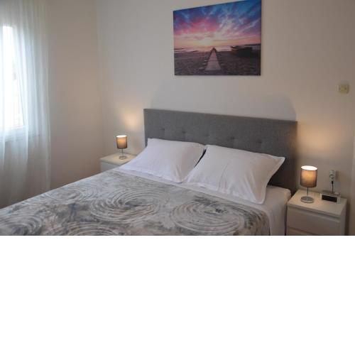 LB apartment Punta Bajlo