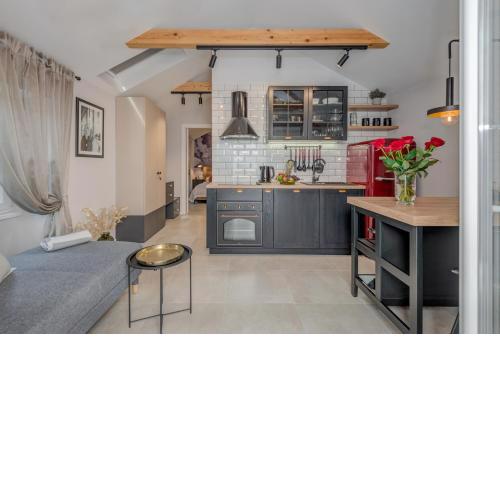 LCT City Design Apartment