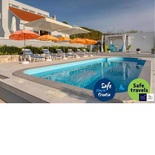 LCT Holiday Home Mia