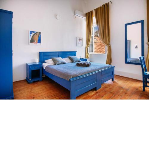 LE MURA OLD TOWN APARTMENT by DuHomes