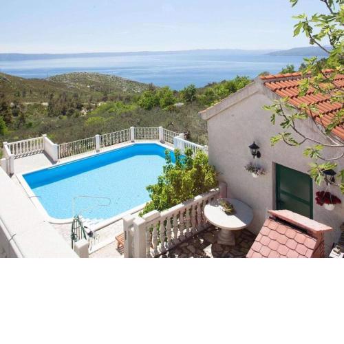 Leonard Comfortable holiday residence