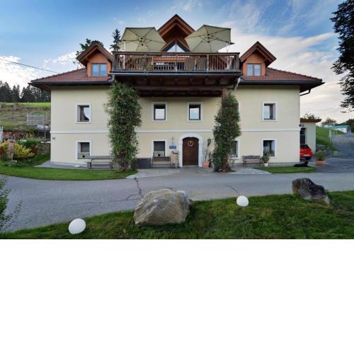 Little Farm Apartments