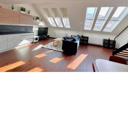 Loft Ječná 43, Prague