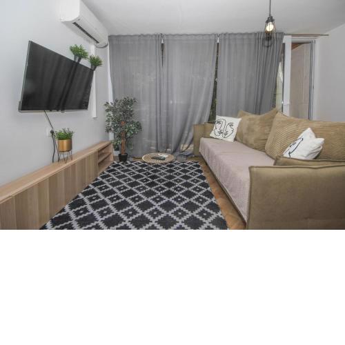 LoLa's Apartment