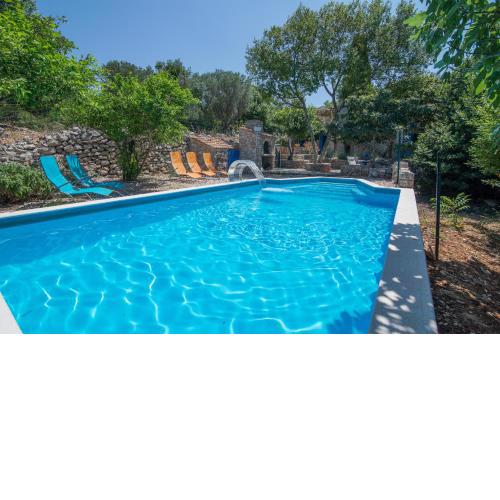 Losinj haus with pool