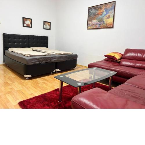 Lovely 2BR Apt Near Danube River
