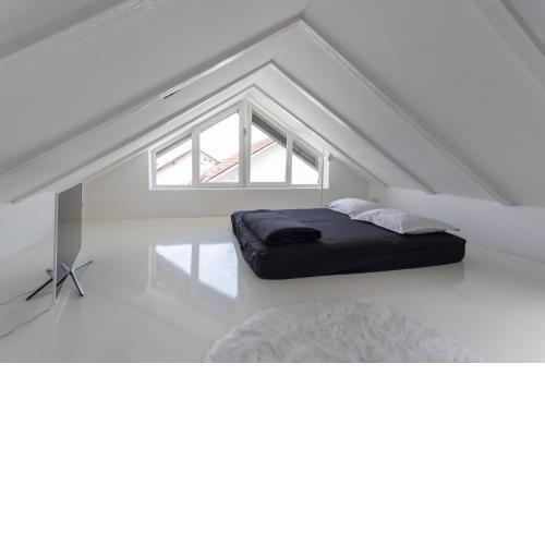 Lovely 3-bedroom Skyline Apartment