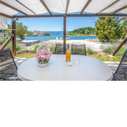 Lovely Apartment In Blace With Wifi