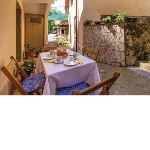 Lovely Apartment In Bregi With Wifi