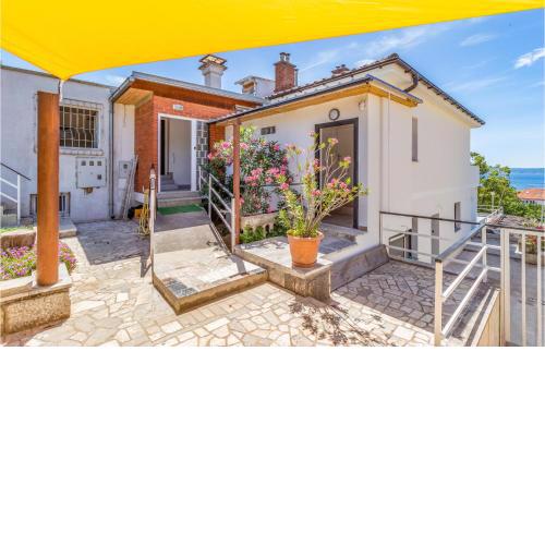 Lovely Apartment In Crikvenica With Wifi