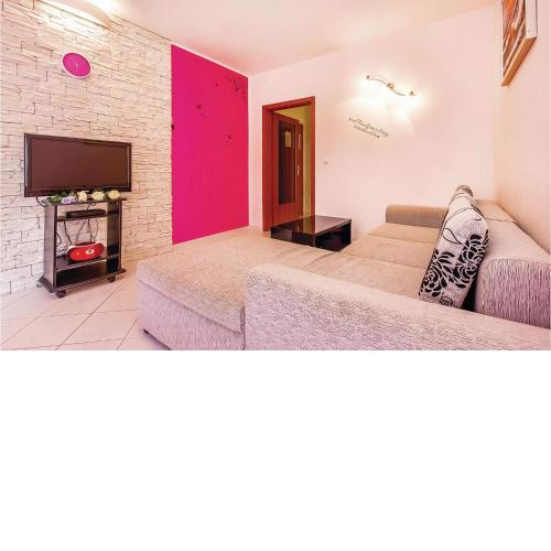 Lovely Apartment In Dobrinj With Wifi