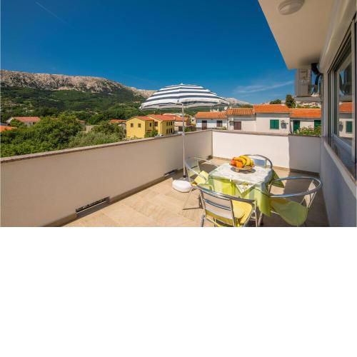 Lovely Apartment In Jurandvor With Kitchen