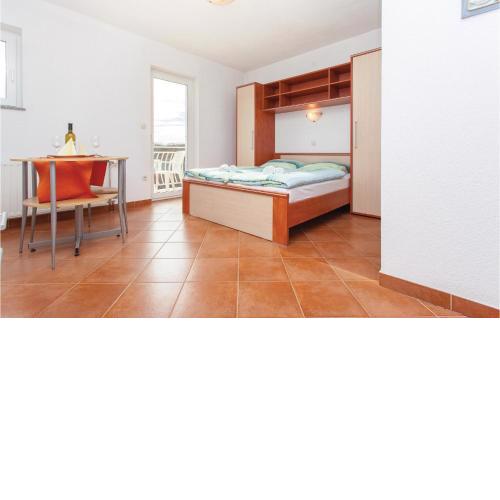 Lovely Apartment In Kornic With Wifi