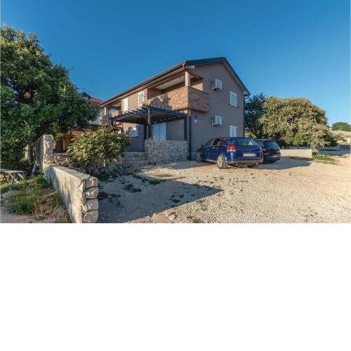 Lovely Apartment In Mandre With Wifi