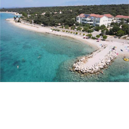 Lovely Apartment In Mandre With Wifi