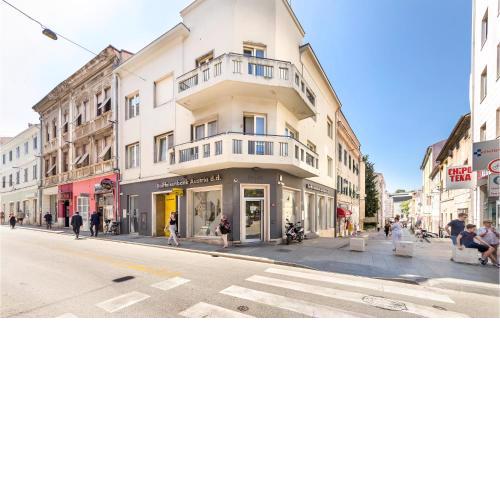 Lovely Apartment In Pula With Kitchen