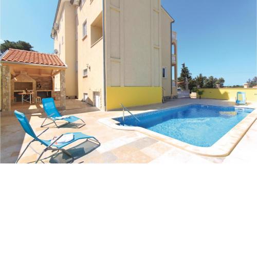 Lovely Apartment In Pula With Wifi