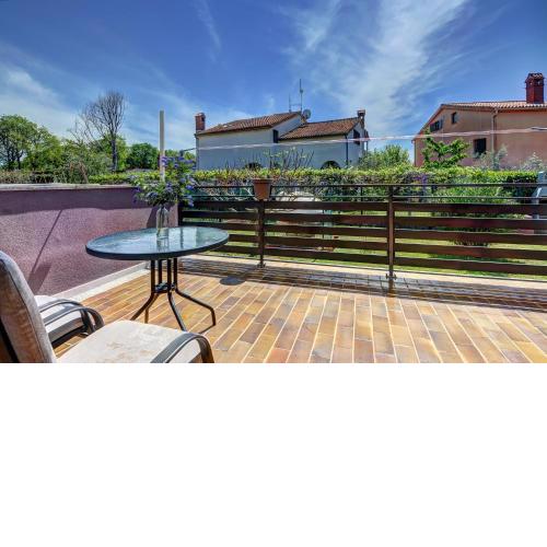 Lovely Apartments in Valbandon