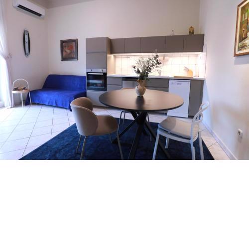 Lovely apartments Marmont with balconies in the heart of Split