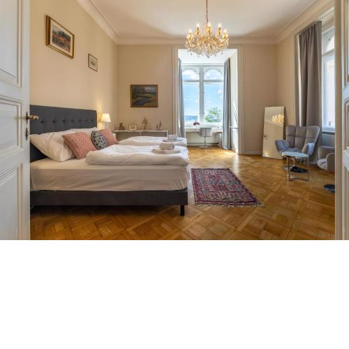 Lovely City View Apartment Next To National Museum by easyBNB