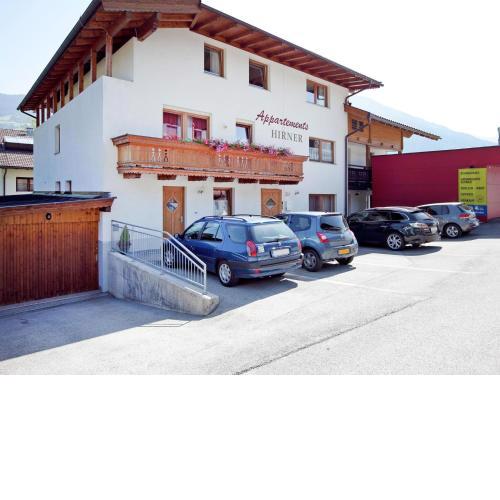 Lovely holiday home with ski-storage