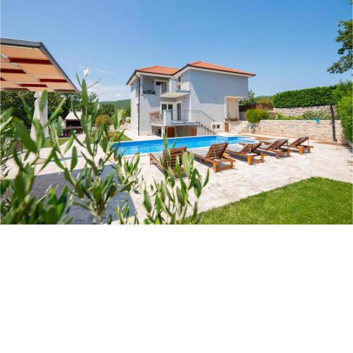 Lovely Home In Blato Na Cetini With Kitchen