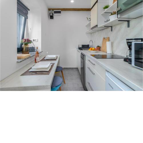 Lovely Home In Hreljin With House Sea View