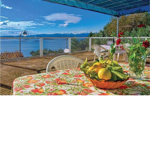 Lovely Home In Postup With Kitchen