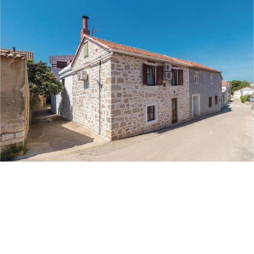 Lovely Home In Preko With Wifi