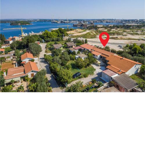 Lovely Home In Pula With Ethernet Internet