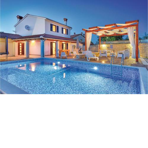 Lovely Home In Rebici With Kitchen