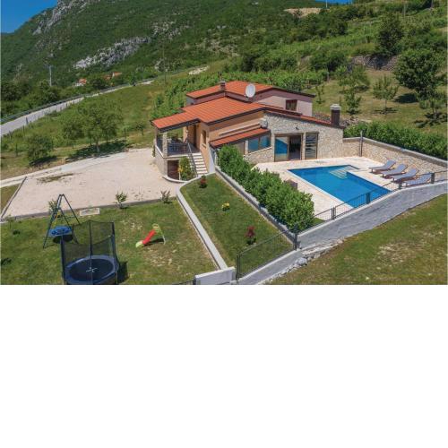 Lovely Home In Ricice With Outdoor Swimming Pool