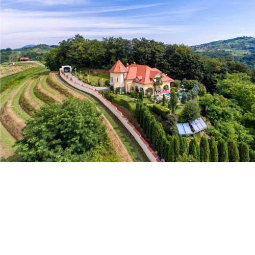 Lovely Home In Sv,kriz Zacretje With Sauna