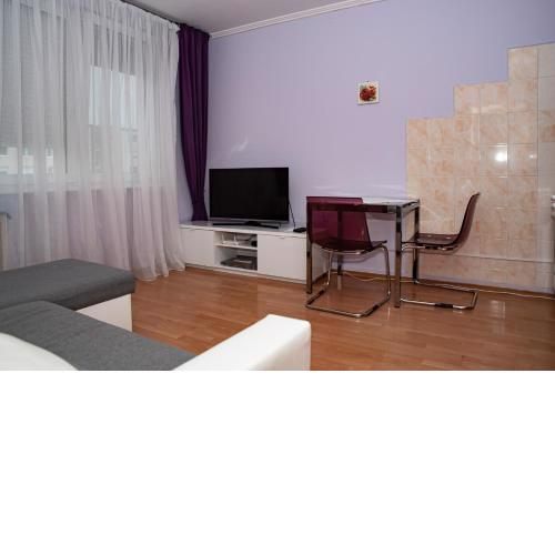 LOVELY ONE BEDROOM APARTMENT