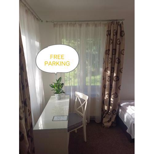 Lovely room and free parking