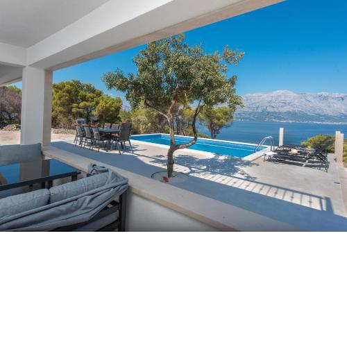 Lovely view villa in Povlja