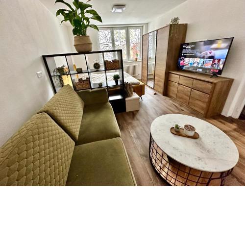 Luna Apartment